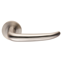 Carlisle Brass Eurospec Steelworx SWL1135SSS Luenza Lever On Round Rose (DDA Compliant) Carlisle Brass Eurospec Steelworx SWL1135SSS Luenza Lever On Round Rose (DDA Compliant)