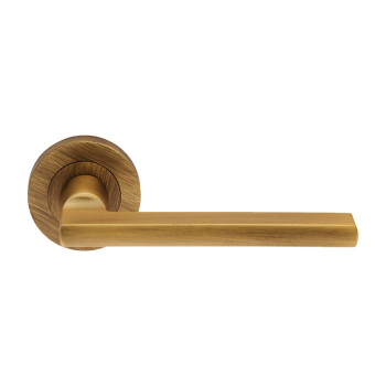 Carlisle Brass EUL030 Trentino Lever on Round Rose Carlisle Brass EUL030 Trentino Lever on Round Rose