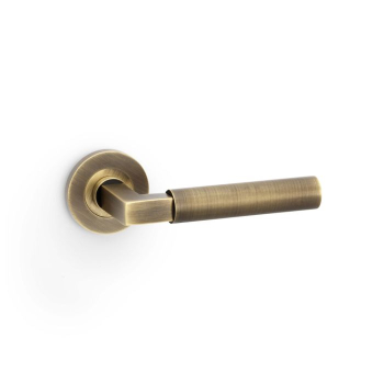 Hurricane Lever on Round Rose Plain Style Antique Brass Hurricane Lever on Round Rose Plain Style Antique Brass