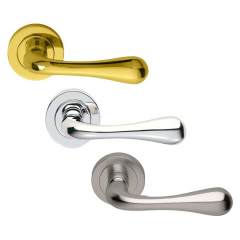 Carlisle Brass Manital AQ1 Astro Lever On Round Screw On Rose