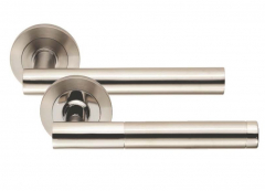 Carlisle Brass Eurospec Steelworx SWL1194 Philadelphia Lever On Round Rose