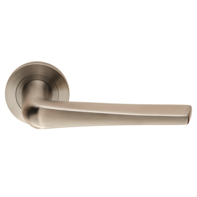 Carlisle Brass Eurospec Steelworx SWL1160SSS Plaza Lever on Round Rose