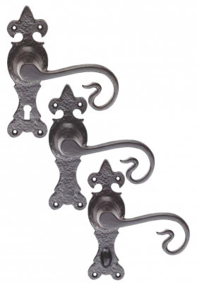 Carlisle Brass Ludlow Black Antique Curly Tail Lever On Fleur Dy Lys Backplate