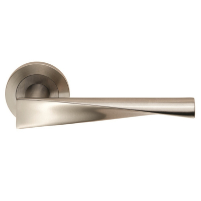 Eurospec Steelworx SWL1122 SSS Brema Lever Handle on Rose