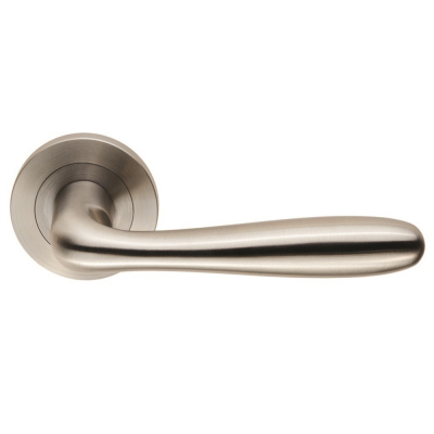 Eurospec Steelworx SWL1127 Peninsula Lever Handle on Rose